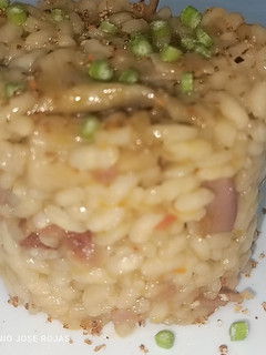 Una foto de Risotto de bacon y setas