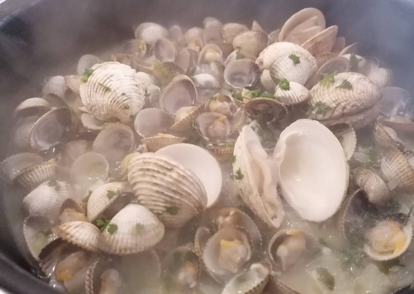Poêlée de coques et praires