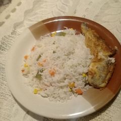 A picture of Vegetable rice with dhanya spice.