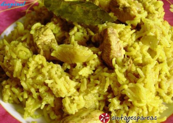 κύρια φωτογραφία συνταγής Ινδικό κοτόπουλο biryani (μπιργιανί)