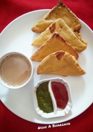 ब्रेड पकोड़े (Bread pakode recipe in hindi) रेसिपी मुख्य फोटो