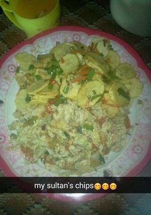 A picture of Sultan chips and crumble egg.