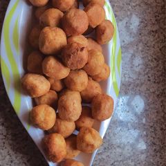 A picture of Yam balls.
