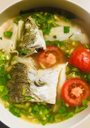 Hình của món Cá chẽm nấu chua măng.