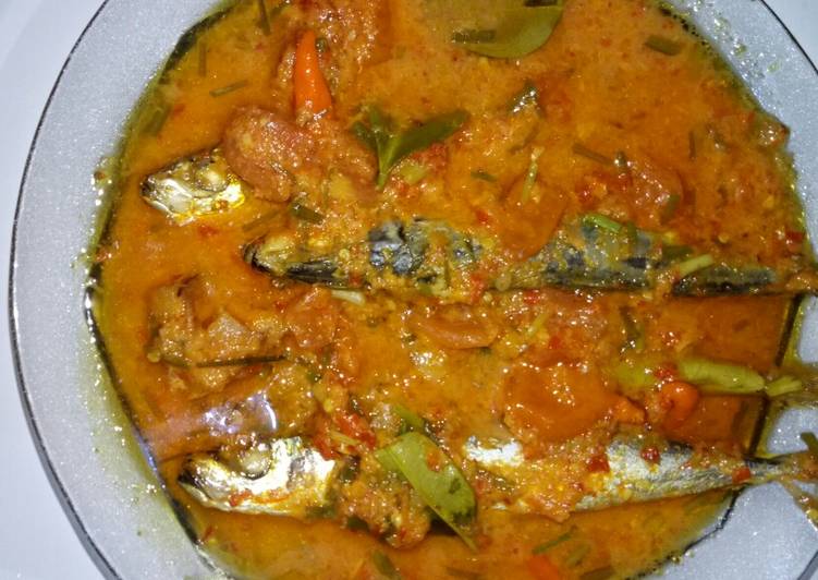 Resep Ikan Pindang Bumbu Kuning Oleh Ani Royani Cookpad