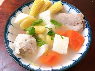 山藥玉米筍排骨湯