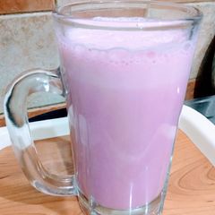 A picture of Strawberry Shake.