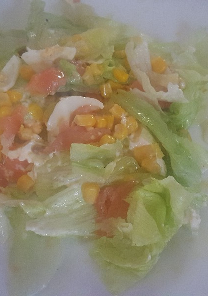 Una foto de Ensalada de salmón