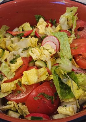 A picture of Mixed Summer Salad.