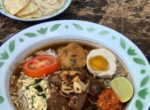 Foto resep Rawon Daging Sapi (Bumbu Instan)