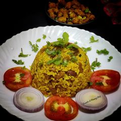 A picture of Rajma chawal and crispy babycorn.