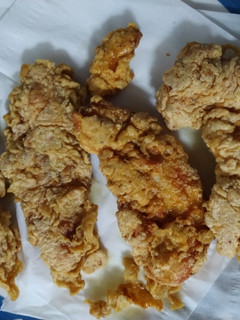 क्रिस्पी चिकन चिप्स (Crispy Chicken chips recipe in hindi) रेसिपी मुख्य फोटो