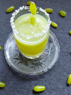 अंगूर का शरबत (angoor ka sharbat recipe in Hindi) रेसिपी मुख्य फोटो
