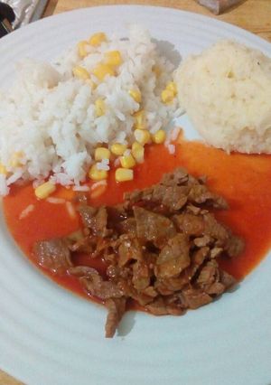 Una foto de Bistec en Salsa Puya