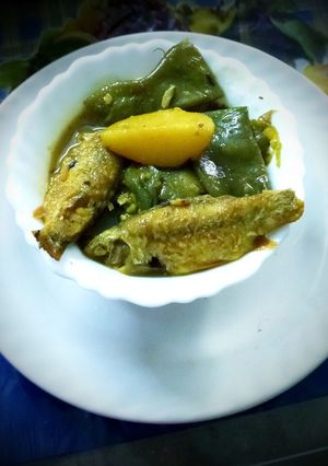 পুঁটি মাছ দিয়ে সিম আলুর তরকারি(Puti mach diye sim alur tarkari) রেসিপির প্রধান ছবি