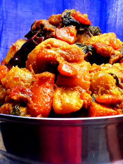 চিংড়ি দিয়ে মিক্সড ভেজিটেবল (chingri diye mixed vegetable recipe in Bengali) রেসিপির প্রধান ছবি