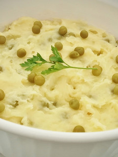 Una foto de Puré de patata con guisantes