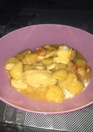 Una foto de Guiso de merluza con patatas