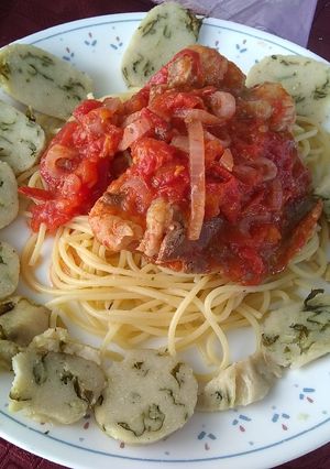 Una foto de Bistec de carne viuda y pasta espagueti