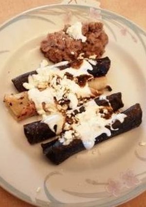 Una foto de Carne deshebrada para tacos dorados