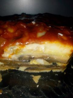 Una foto de "Lasagna de Berenjenas con Bechamel y Salsa Portuguesa"😉😉👍