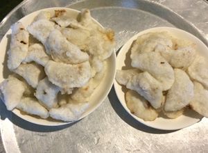 Hình của món Bánh bột lọc chiên giòn.