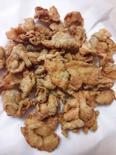 Foto resep Kulit Ayam Goreng (camilan low carb n keto friendly) dan Minyak Ayam Bawang