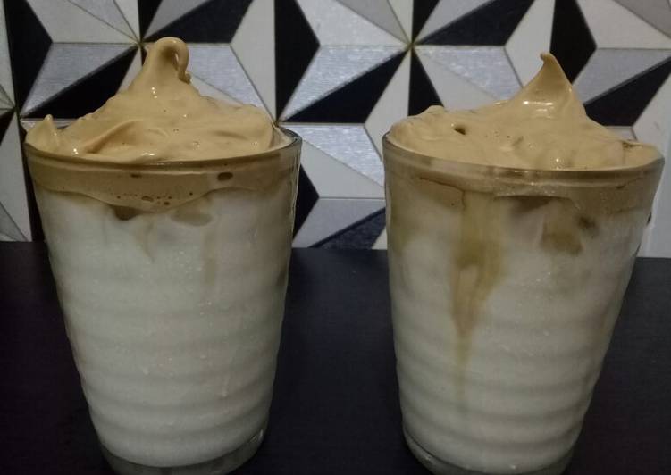 Dalgona coffee