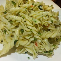 A picture of Herbed pasta.