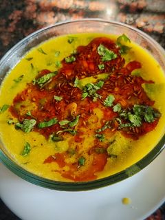 पालक दही कढ़ी(palak dahi kadhi recipe in hindi) रेसिपी मुख्य फोटो
