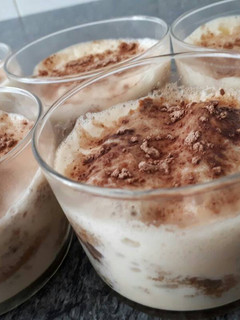Una foto de Tiramisú riquísimo