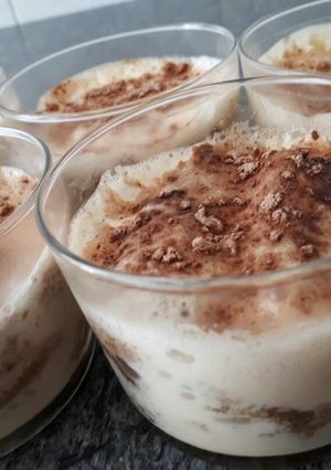 Una foto de Tiramisú riquísimo