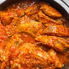 A picture of Sea bream fish stew.