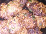 Una foto de tortitas de carne