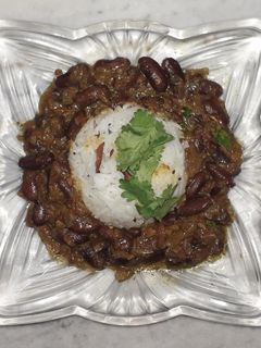 રાજમાં ચાવલ (rajma chaval recipe in Gujarati) રેસીપી મુખ્ય ફોટો