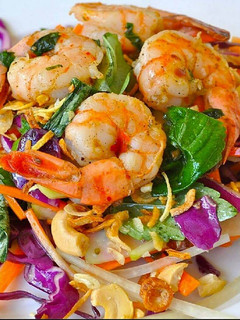 Una foto de Ensalada de camarones.