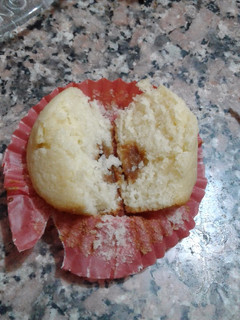 Una foto de Muffins rellenos de Dulce de Leche♥