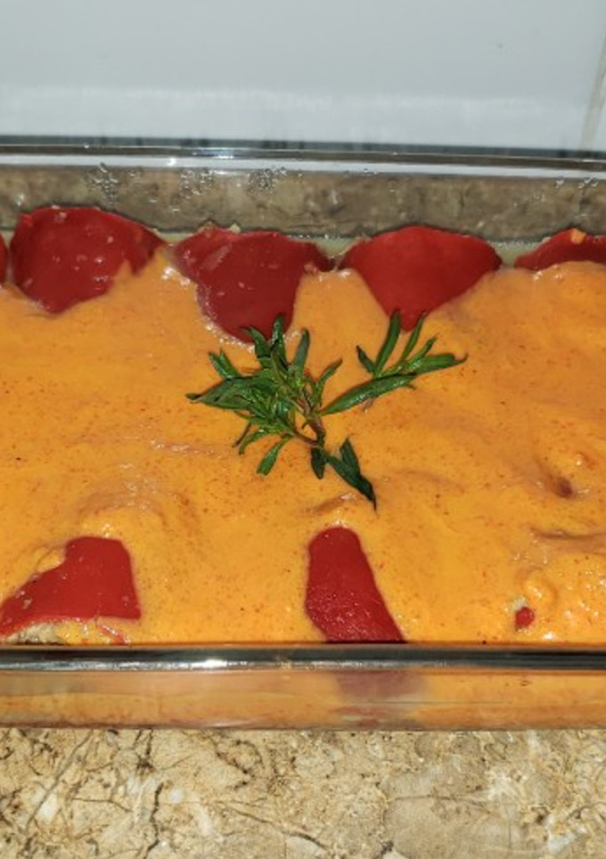 Una foto de Pimientos del piquillo rellenos con carne de soja y queso azul