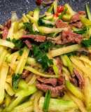 Su Su Xào Thịt Bò