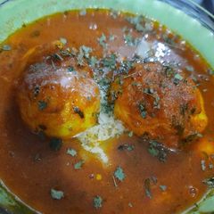 A picture of Egg curry.