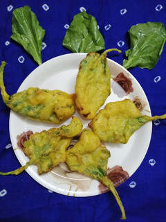 पालक के पकोड़े (palak ke pakode recipe in Hindi) रेसिपी मुख्य फोटो