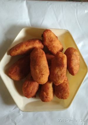 A picture of Aloo Pakoda.