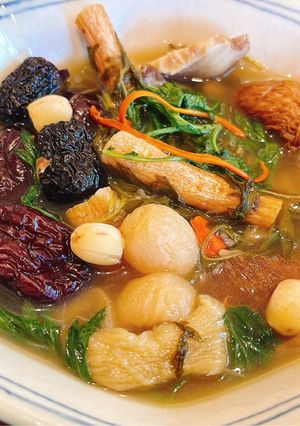 Hình của món Canh tần thuốc bắc dưỡng khí huyết.