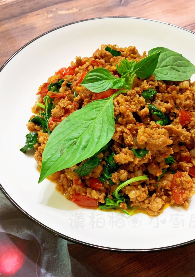 【白飯殺手】泰式打拋豬🐷 （免魚露） 的食譜成品照片