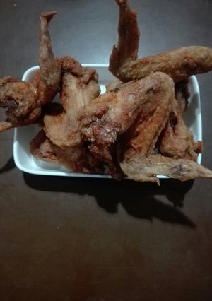 รูปของ ปีกไก่ทอดเกลือ