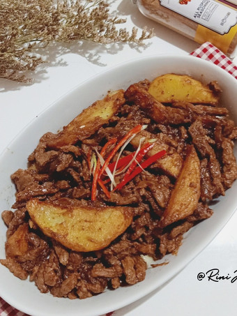 Bagaimana Menyiapkan Semur Daging Cincang Ekonomis Untuk Dijual