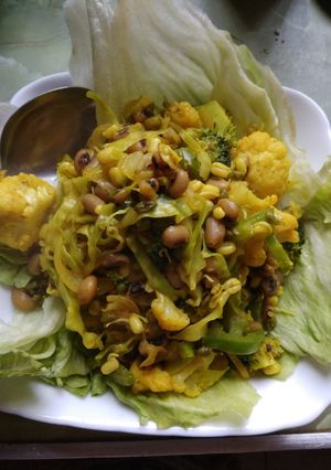 A picture of Super salad.