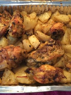 Una foto de Pollo asado a las hierbas provenzales