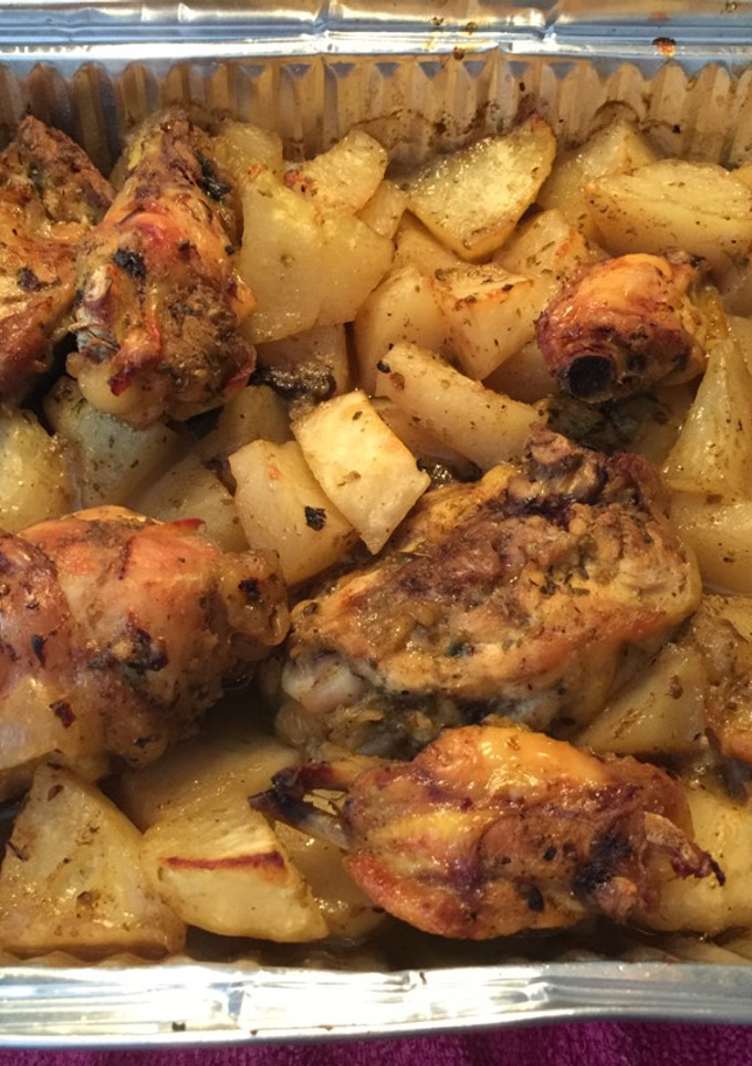 Una foto de Pollo asado a las hierbas provenzales