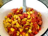 Ensalada rápida de choclo y tomates